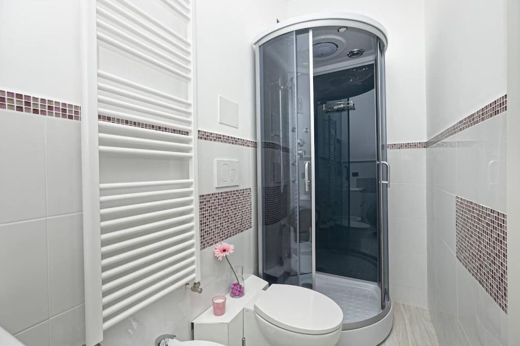 Joivy Stylish 3-bed Flat Near The Aquarium Appartement