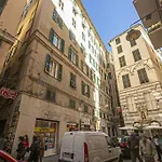 Joivy Stylish 3-Bed Flat Near The Genoa Aquarium